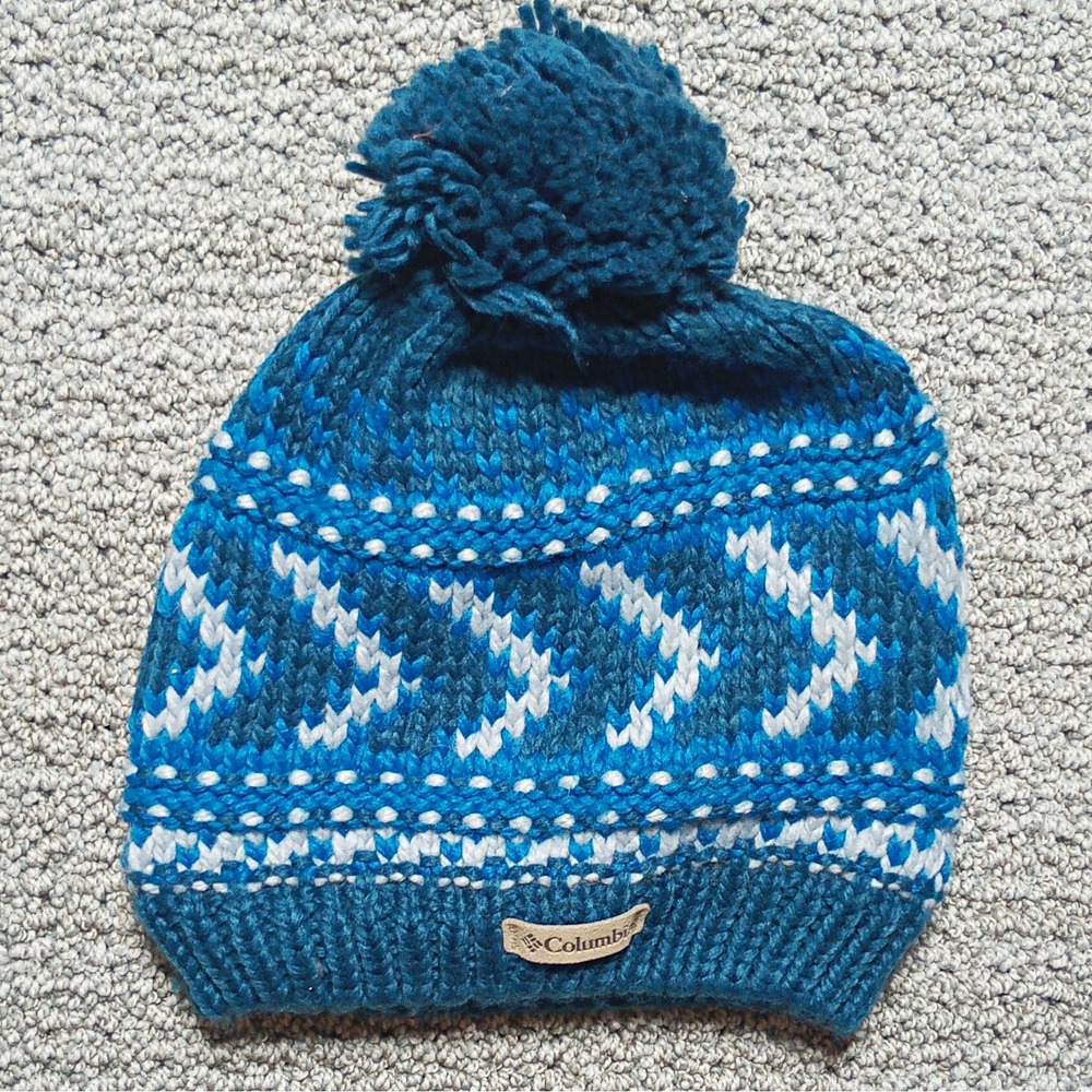 Columbia Women Blue/White Geometric Knit Pom-Pom Beanie Lined One Size, Vin#C-O6